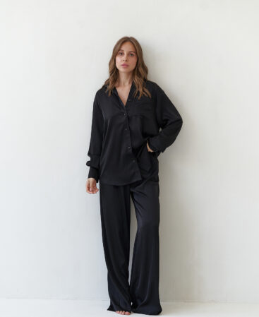Silk suit with shirt and trousers