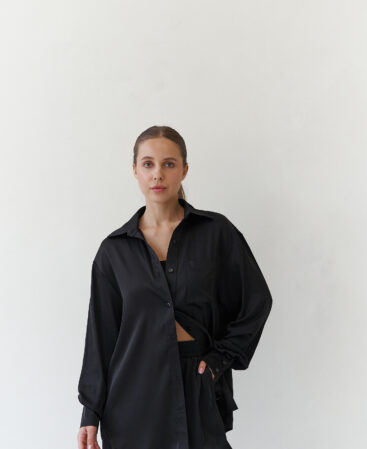 Silk suit with shorts BLACK