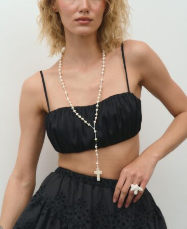 Satin top LOVE BLACK
