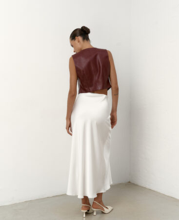 Skirt in dense satin Milky