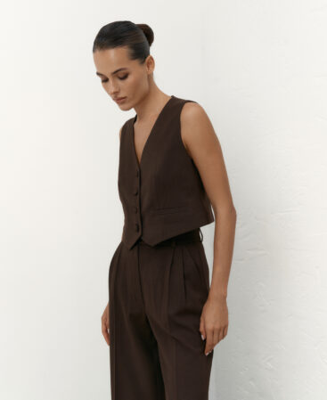 Vest in Italian suiting fabric Choco