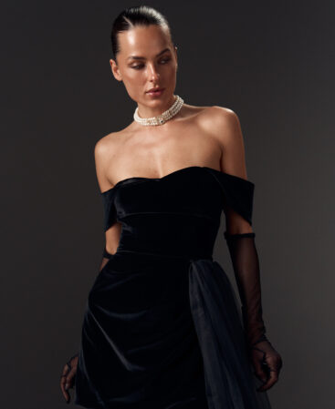 Velvet dress DIANA with detachable train