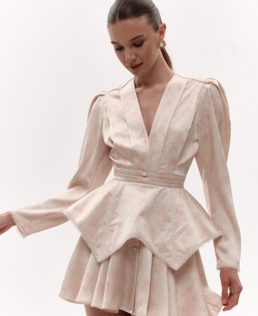 Peplum Mary